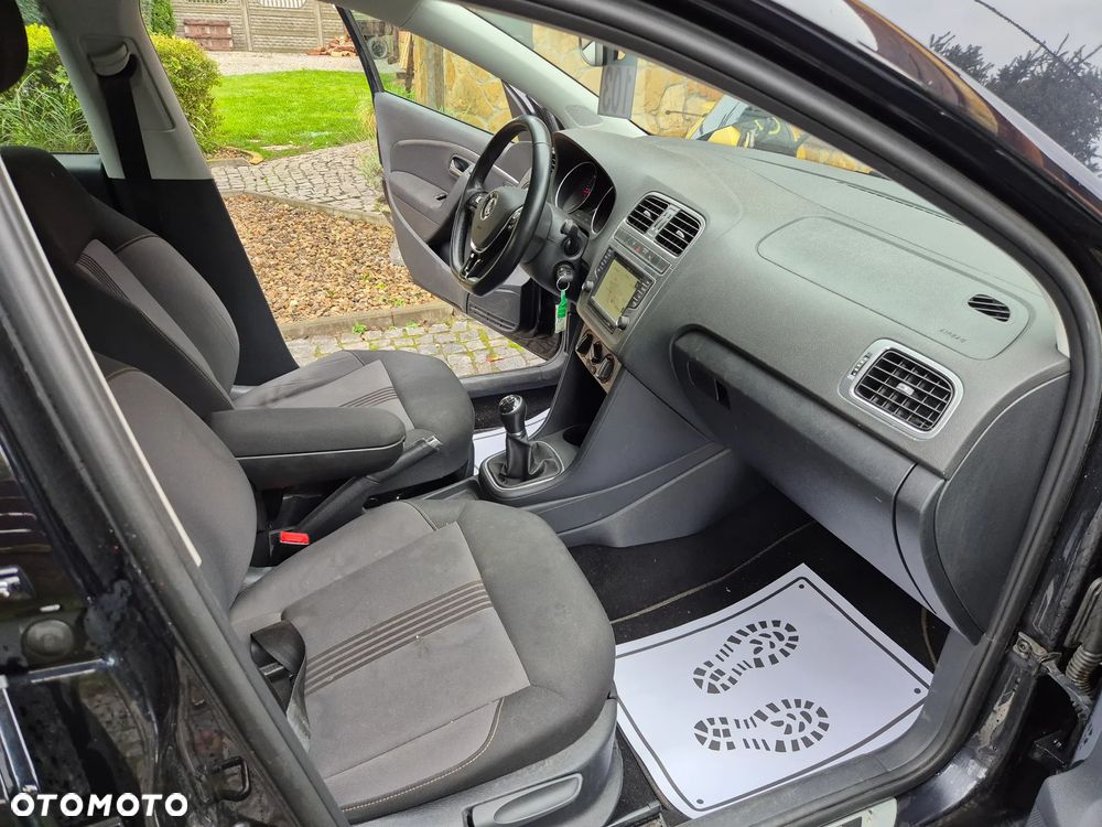 Volkswagen Polo 1.4 TDI Blue Motion Technology Allstar - 11