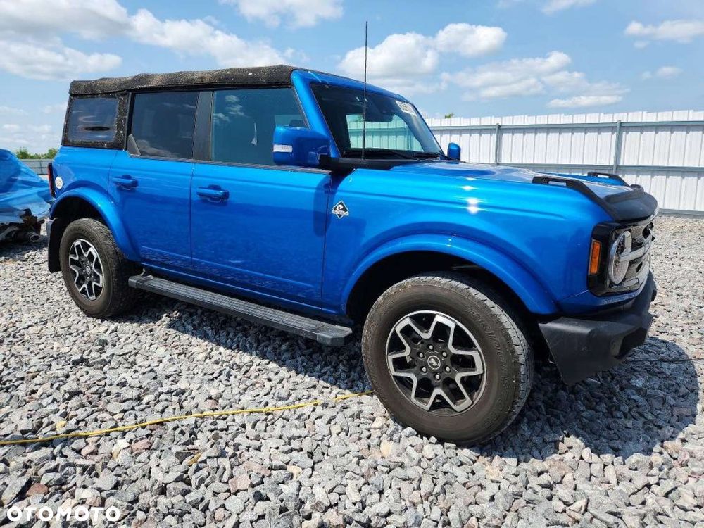 Ford Bronco - 5