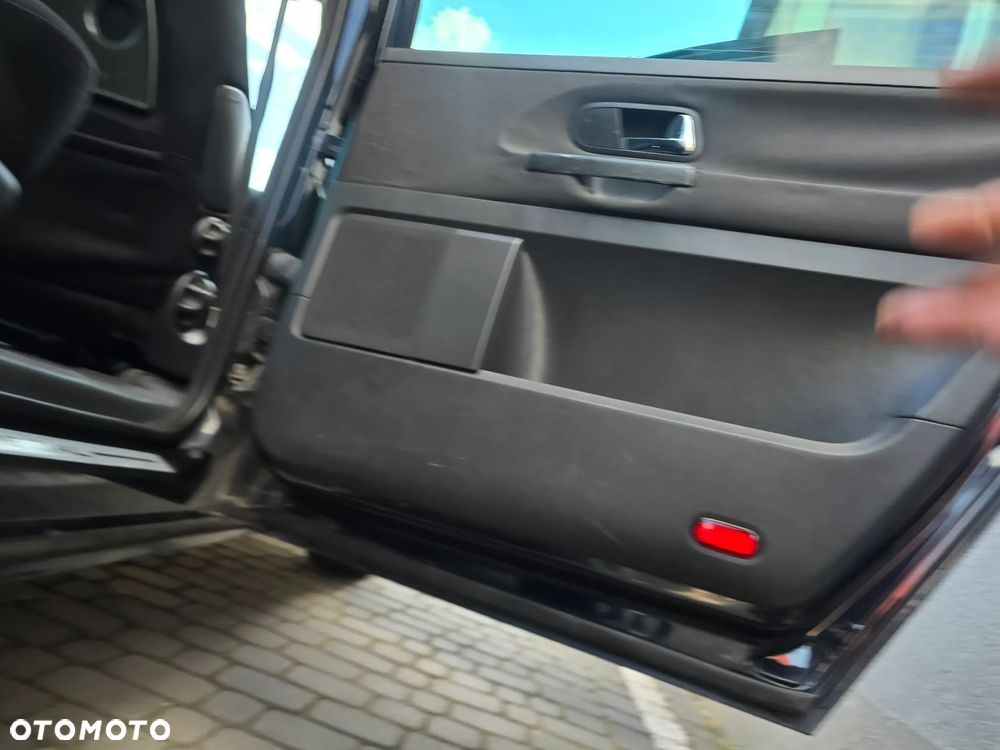 Volkswagen Sharan - 24