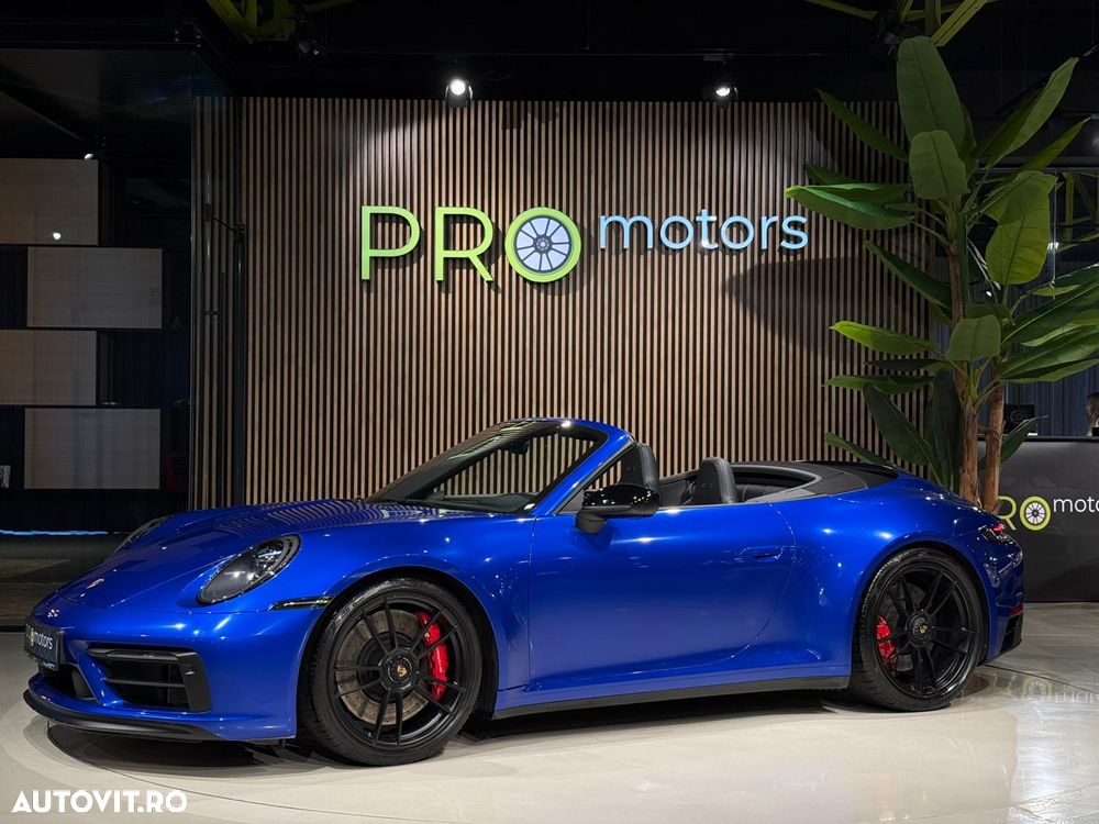 Porsche 911 Carrera 4 GTS PDK - 13