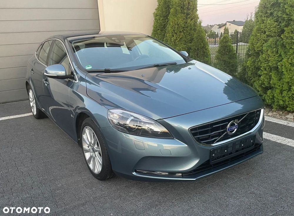 Volvo V40 D3 Momentum - 2