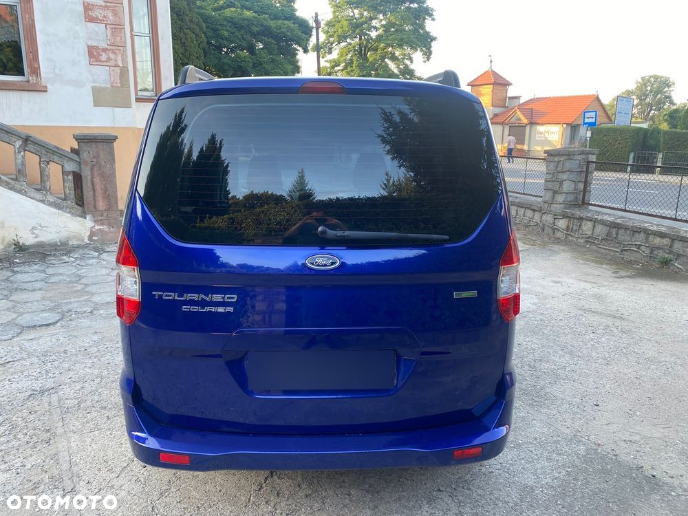 Ford Tourneo Courier 1.0 EcoBoost S&S Ambiente - 5
