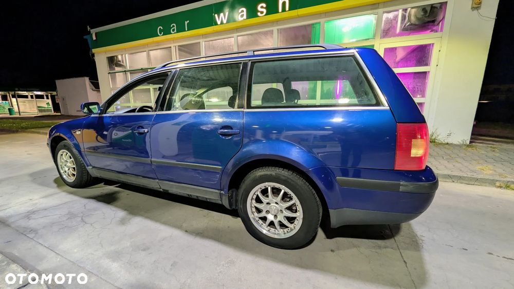 Volkswagen Passat 1.8T Comfortline Tiptr - 5