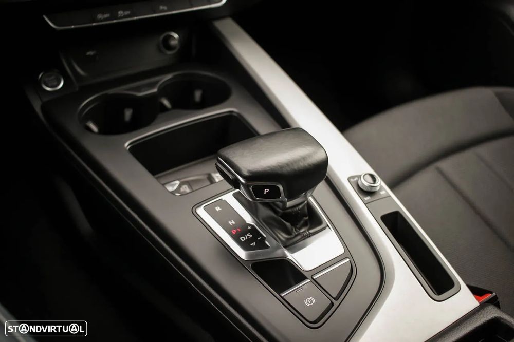 Audi A4 Avant 30 TDI S tronic - 17