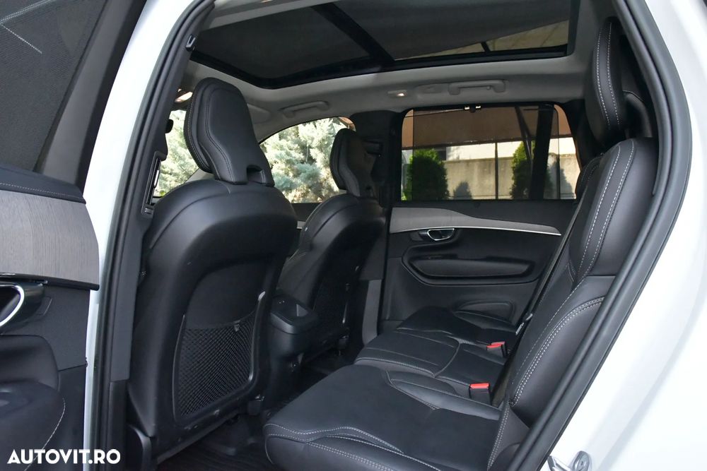 Volvo XC 90 B5 D AWD Ultimate Dark - 20