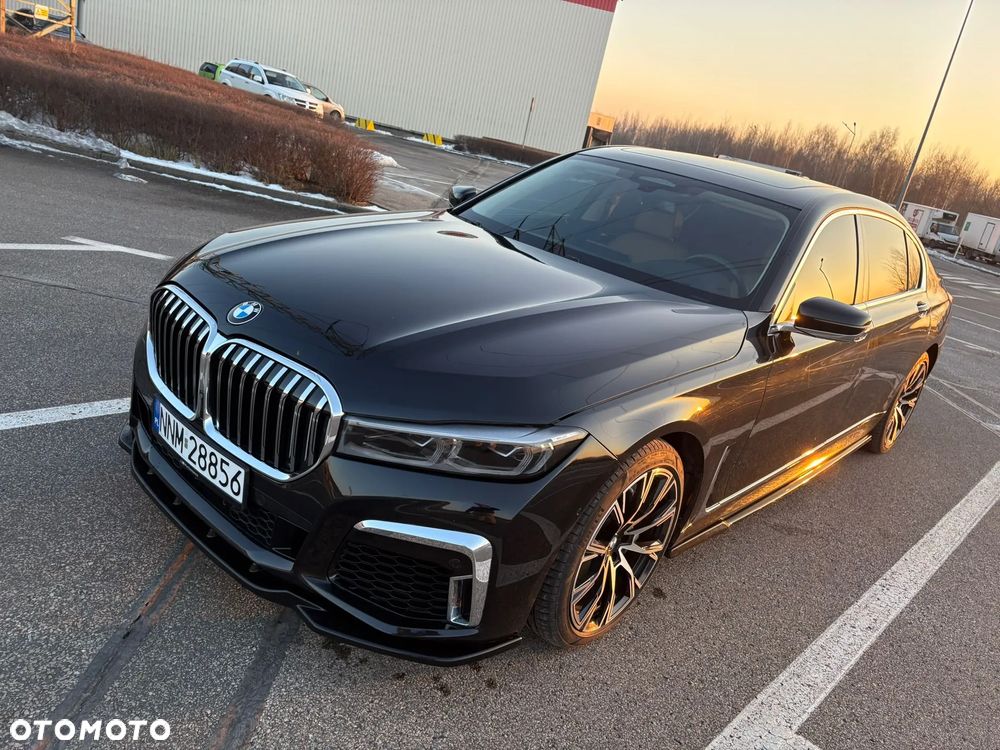 BMW Seria 7 750i xDrive sport - 14