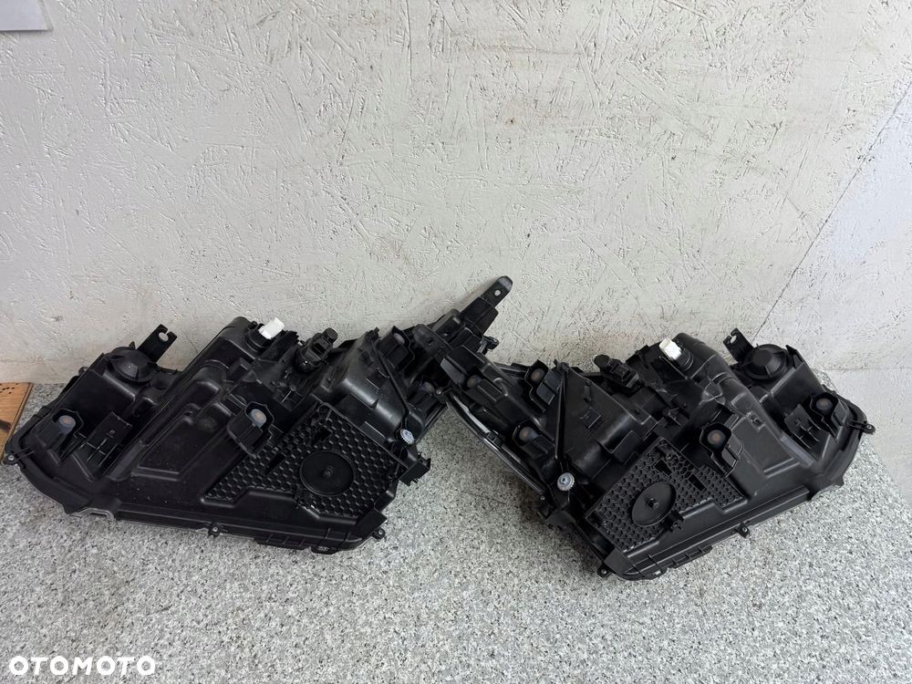 przód maska błotnik pas przedni lampa yaris cross kross 2022- 24 209 1.5 h - 11