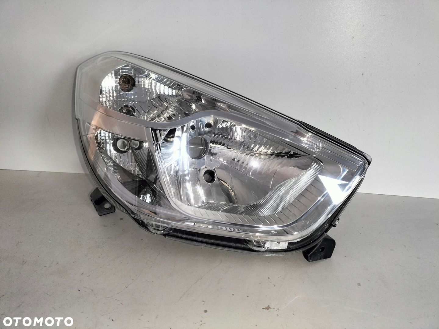 Lampa przednia reflektor prawa DACIA LODGY DOKKER 12- - 2