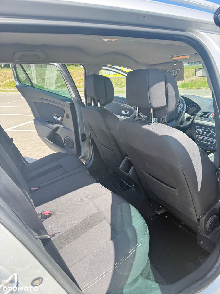 Renault Megane 1.9 dCi FAP Privilege - 8