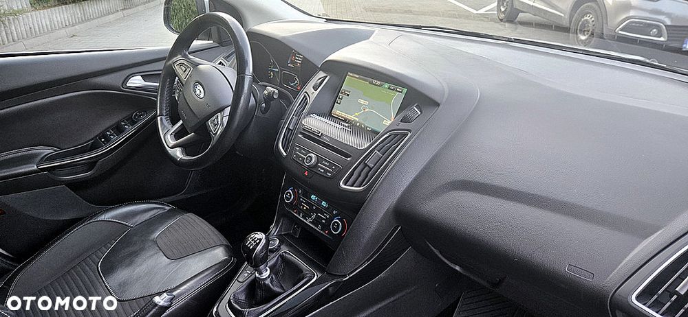 Ford Focus 2.0 TDCi Titanium ASS - 14