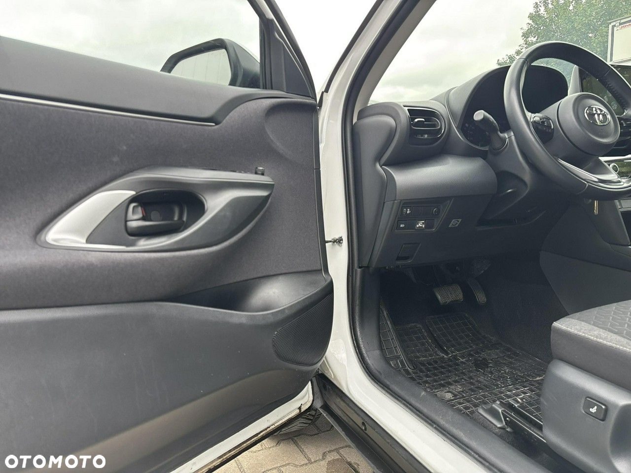 Toyota Yaris Cross Hybrid 1.5 Dynamic - 10