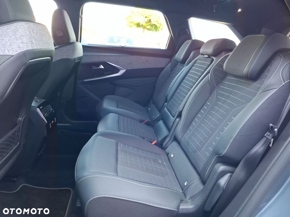 Peugeot 5008 1.2 PureTech mHEV GT S&S e-DCS6 - 11