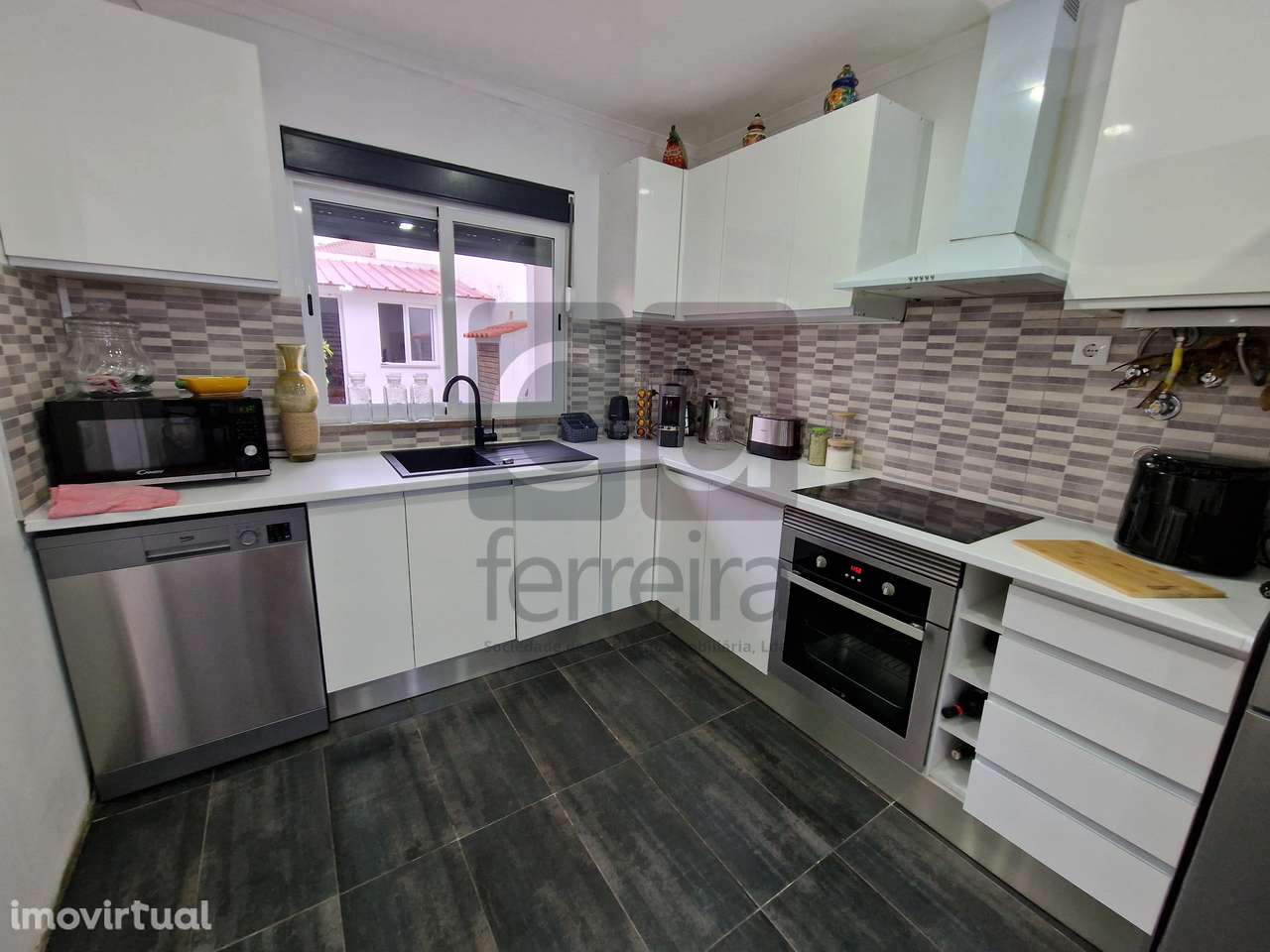 Moradia T3 Totalmente Remodelada em Almeirim - Grande imagem: 3/30