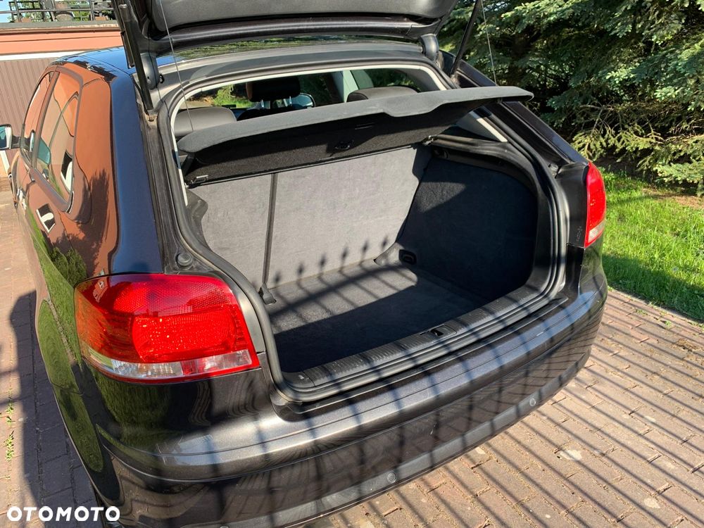 Audi A3 3-drzwiowe 1.6 Ambiente - 36
