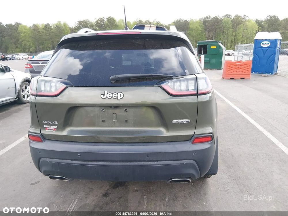 Jeep Cherokee - 14