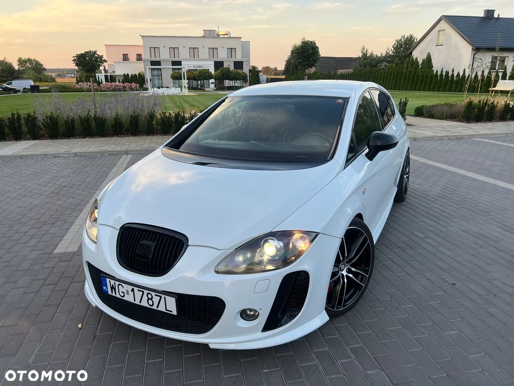 Seat Leon 2.0 T FSI Cupra R - 2