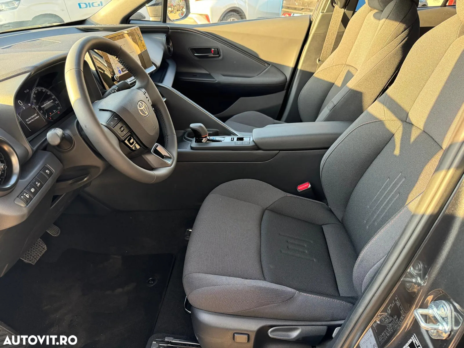 Toyota C-HR - 12