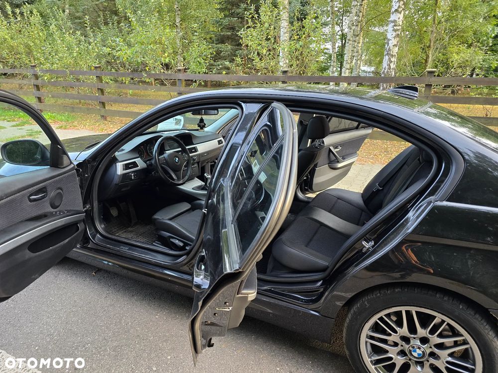 BMW Seria 3 318i - 18