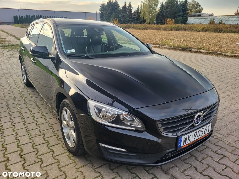 Volvo V60 D2 Momentum - 30