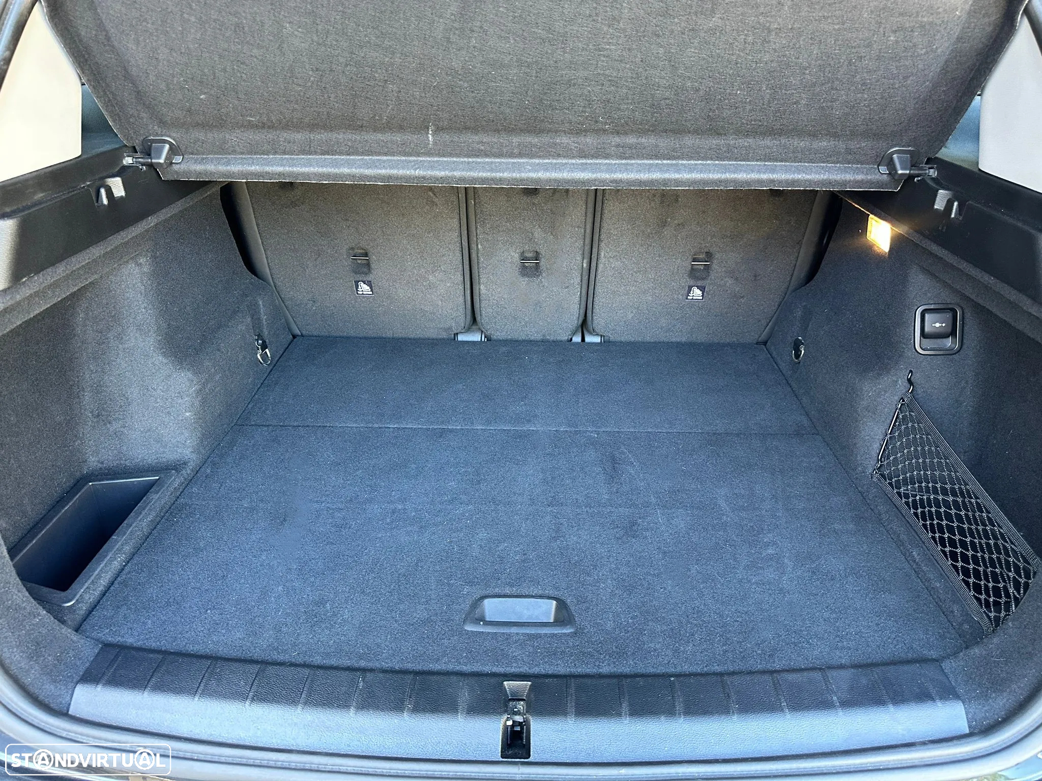BMW X1 16 d sDrive Advantage Auto - 25