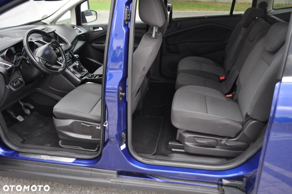 Ford Grand C-MAX - 33