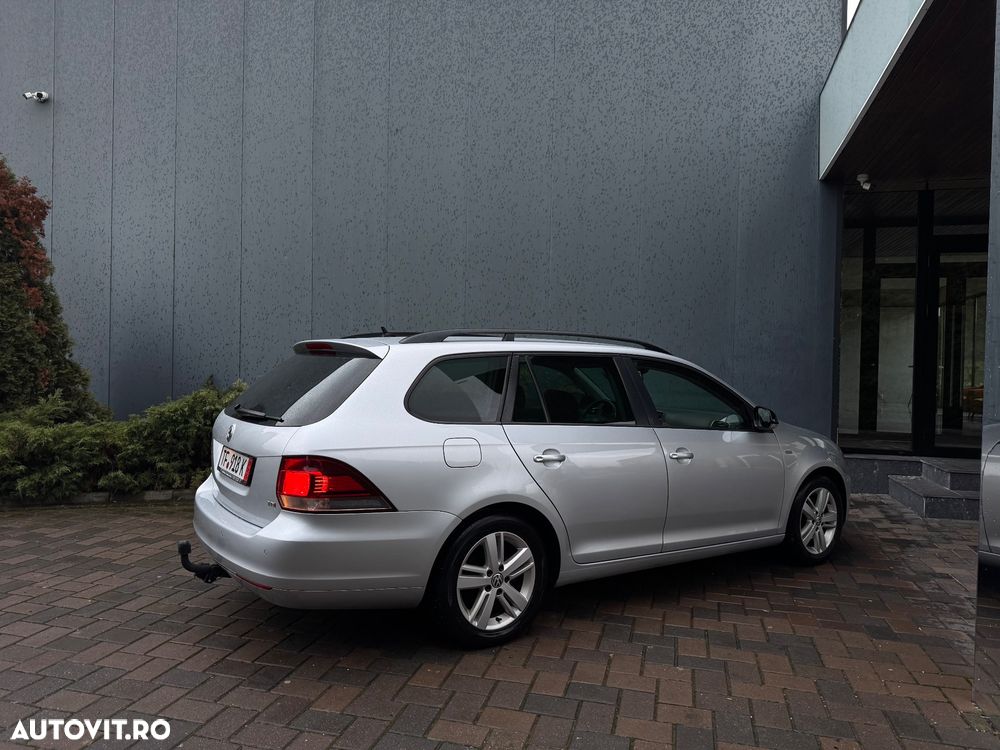 Volkswagen Golf - 21