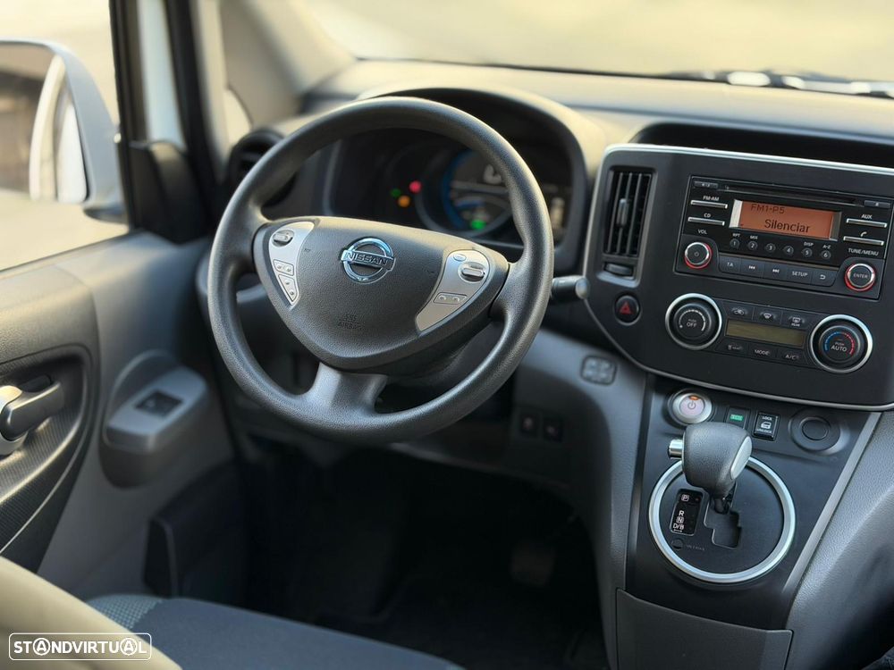 Nissan e-NV200 Combi 5L Comfort 2 Portas - 12
