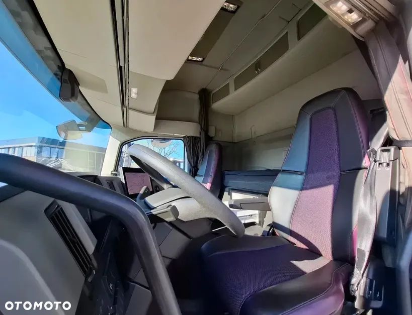 Volvo FM 460 Globetrotter - 6