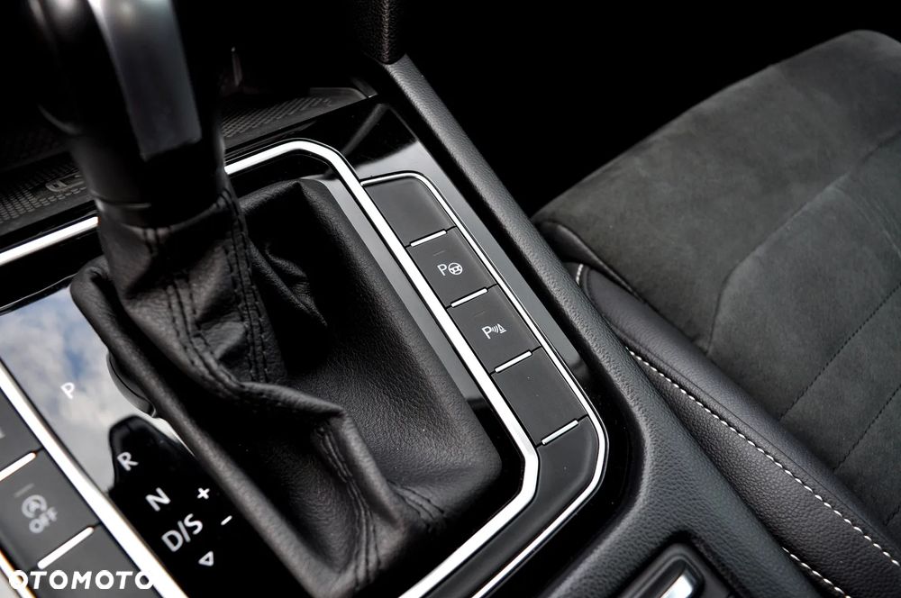 Volkswagen Passat 2.0 TDI EVO Elegance DSG - 26