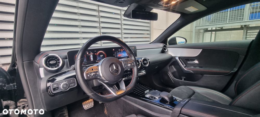Mercedes-Benz CLA - 16