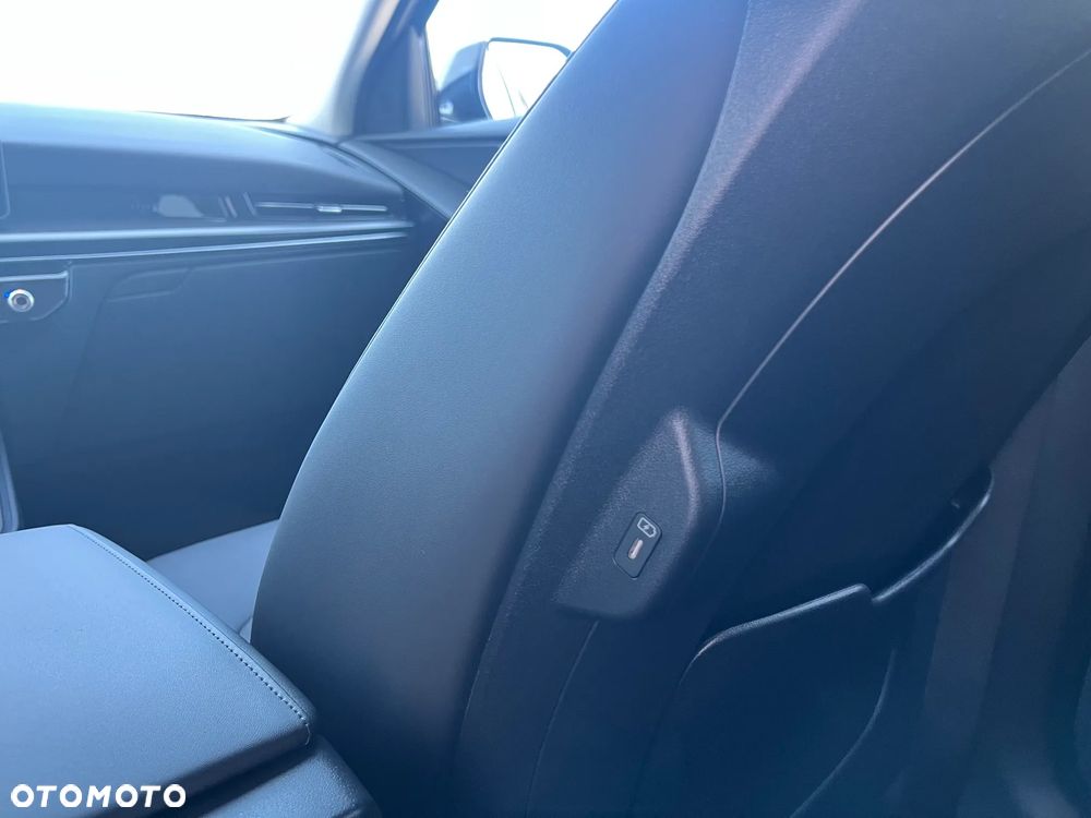 Kia Niro 1.6 GDI Hybrid Business Line - 31