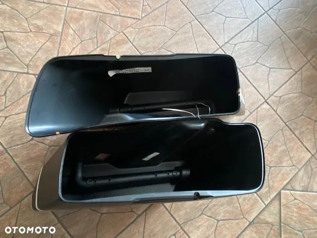 KUFRY KUFER BOCZNY DŁUGI PRAWY 4.5 HARLEY TOURING 14- - 5
