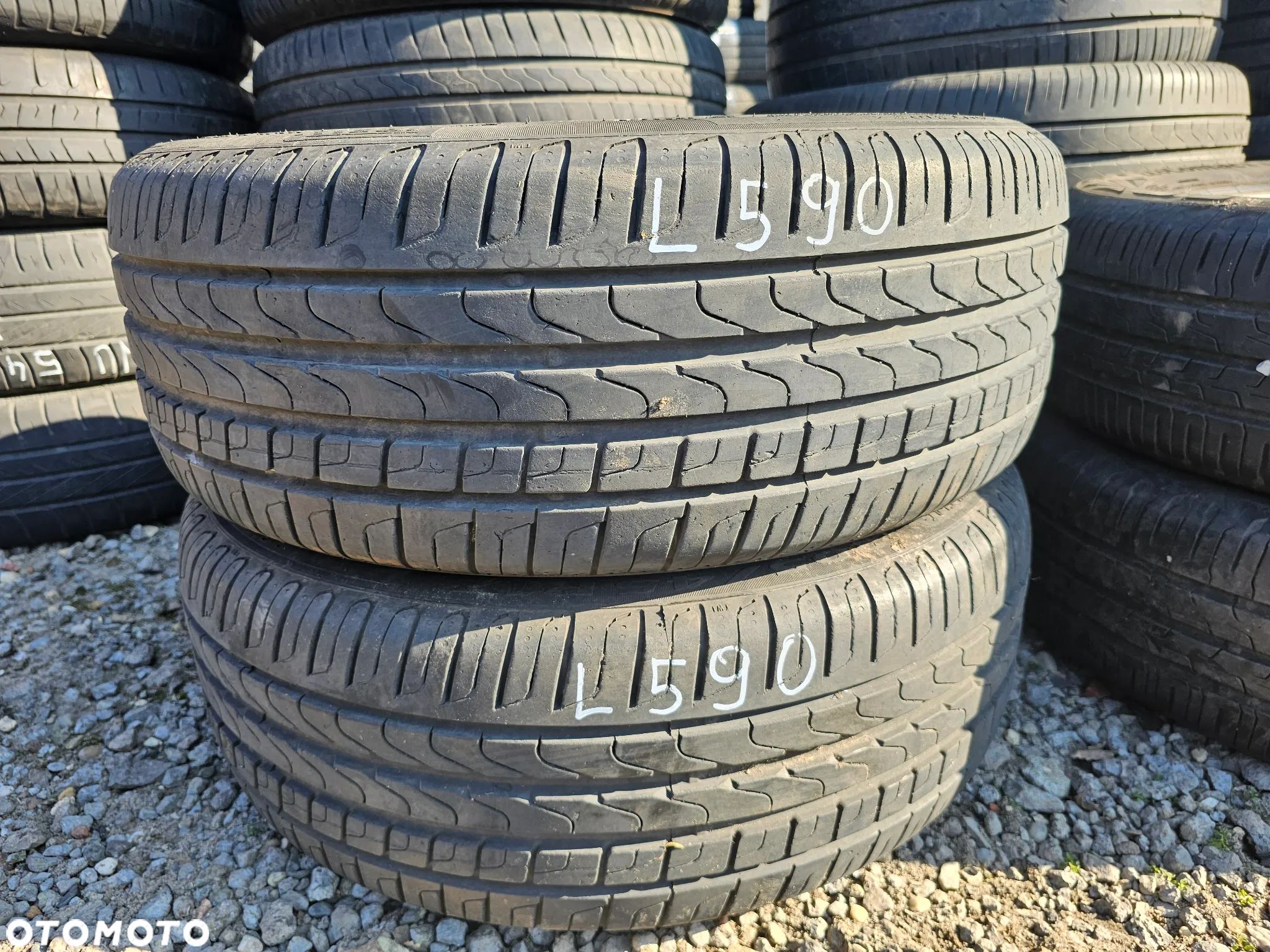 PIRELLI 205/45R17 88W CINTURATO P7 * RFT (2szt.) (2x6,0) (DOT: 1x4916 1x0517) L590 - 1