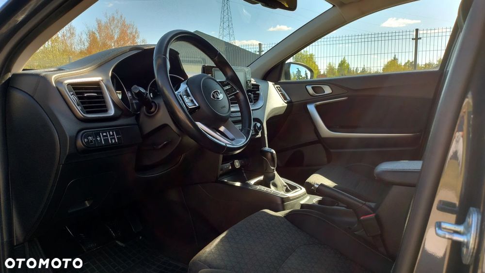 Kia Ceed 1.4 T-GDI M - 17