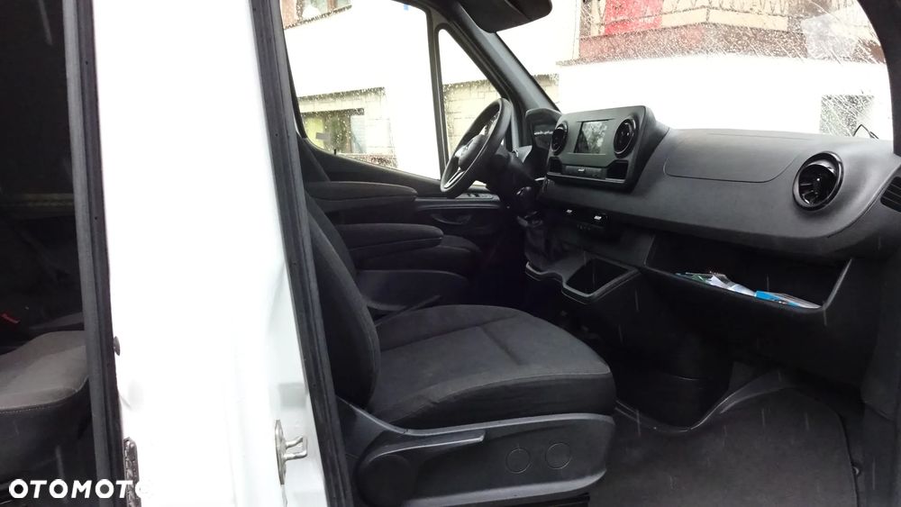 Mercedes-Benz SPRINTER - 9