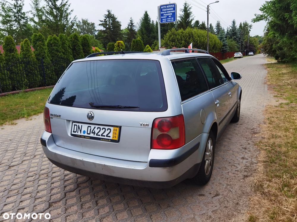 Volkswagen Passat 1.9 TDI Comfortline Family - 2