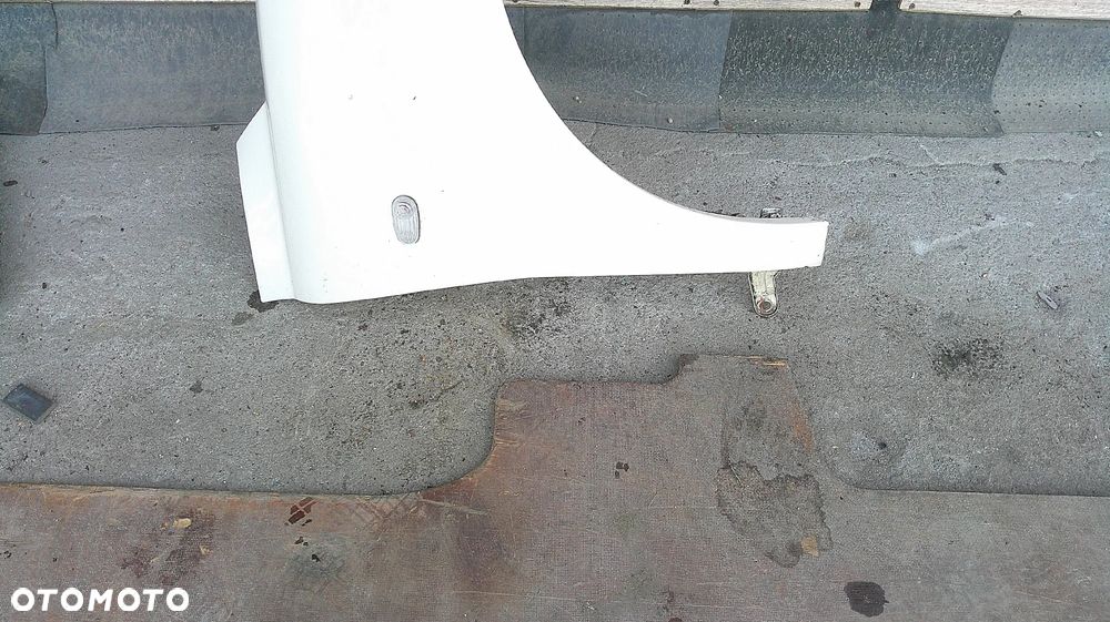 ALFA ROMEO MITO BŁOTNIK PRAWY 251 - 3