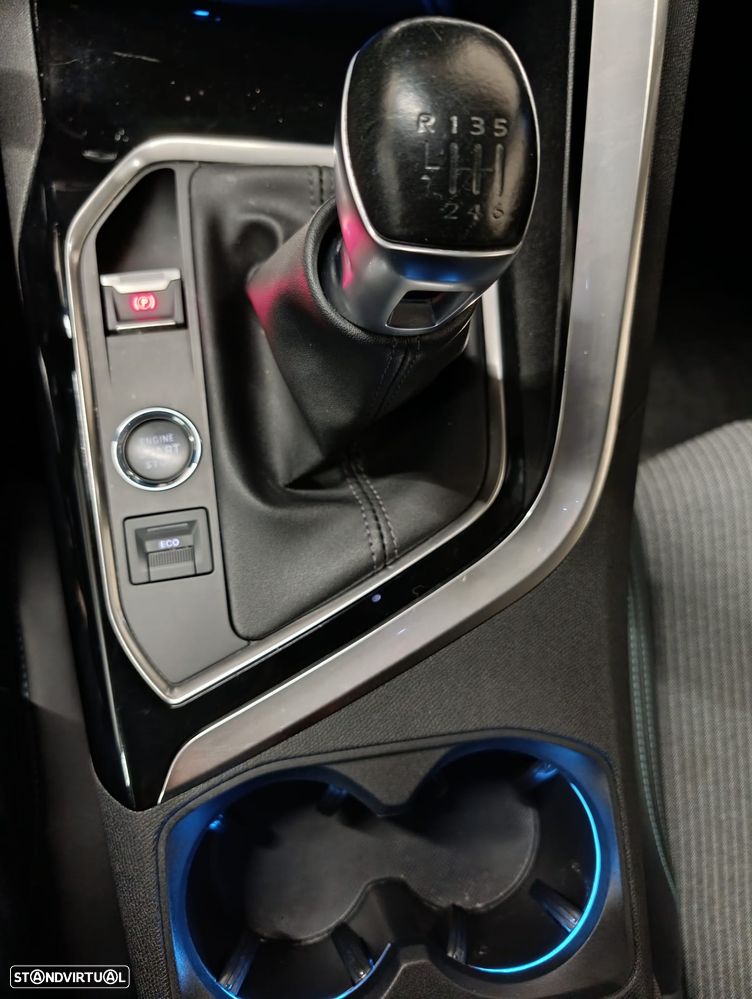 Peugeot 5008 - 24