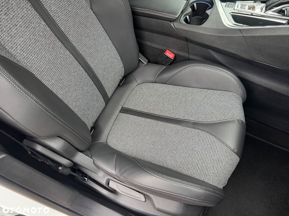 Peugeot 3008 BlueHDi 120 EAT6 Stop & Start Allure - 27