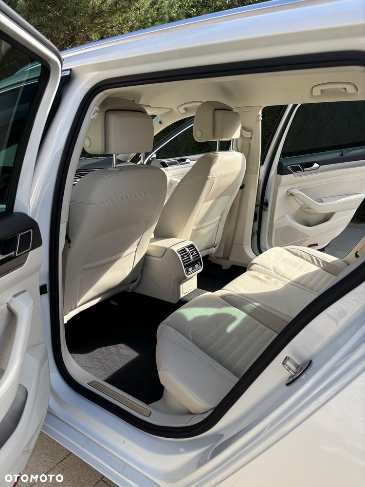 Volkswagen Passat - 6