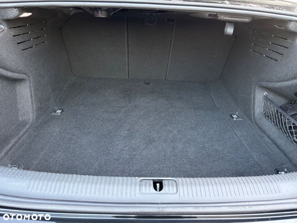 Audi A4 Limousine 40 TDI mHEV Advanced S tronic - 39