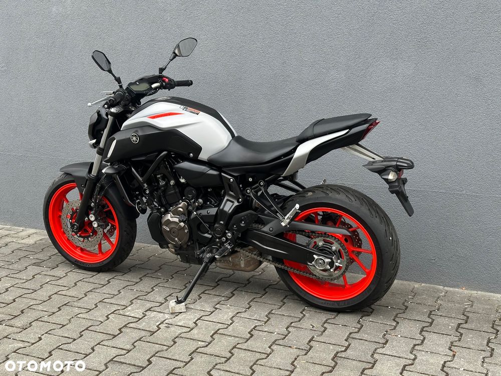 Yamaha MT - 3