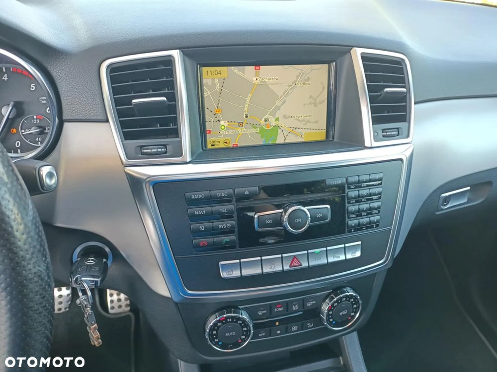 Mercedes-Benz ML 350 BlueTec 4-Matic - 14