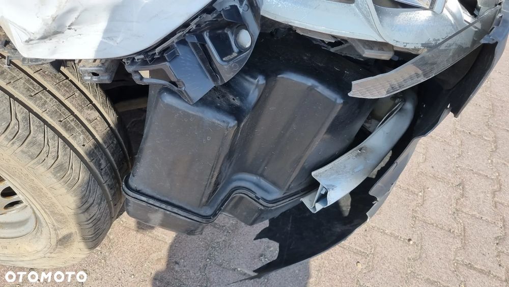 Mercedes-Benz Sprinter - 16