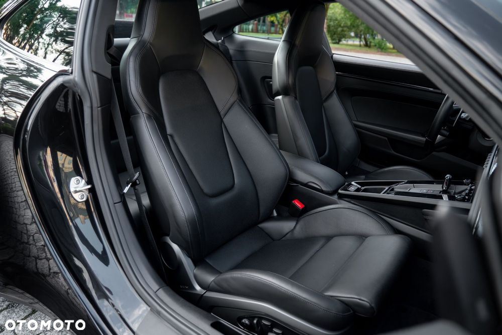 Porsche 911 Carrera T PDK - 19