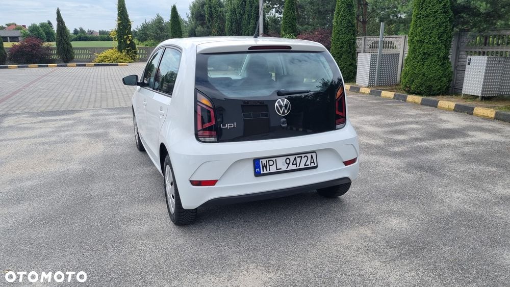 Volkswagen up! Active - 4
