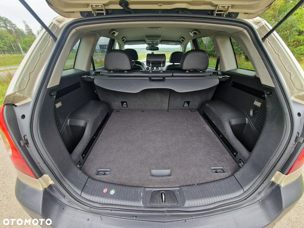 Opel Antara - 16