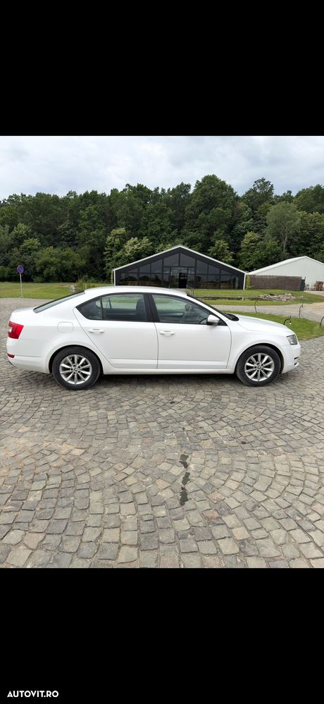 Skoda Octavia 1.6 TDI Style - 8