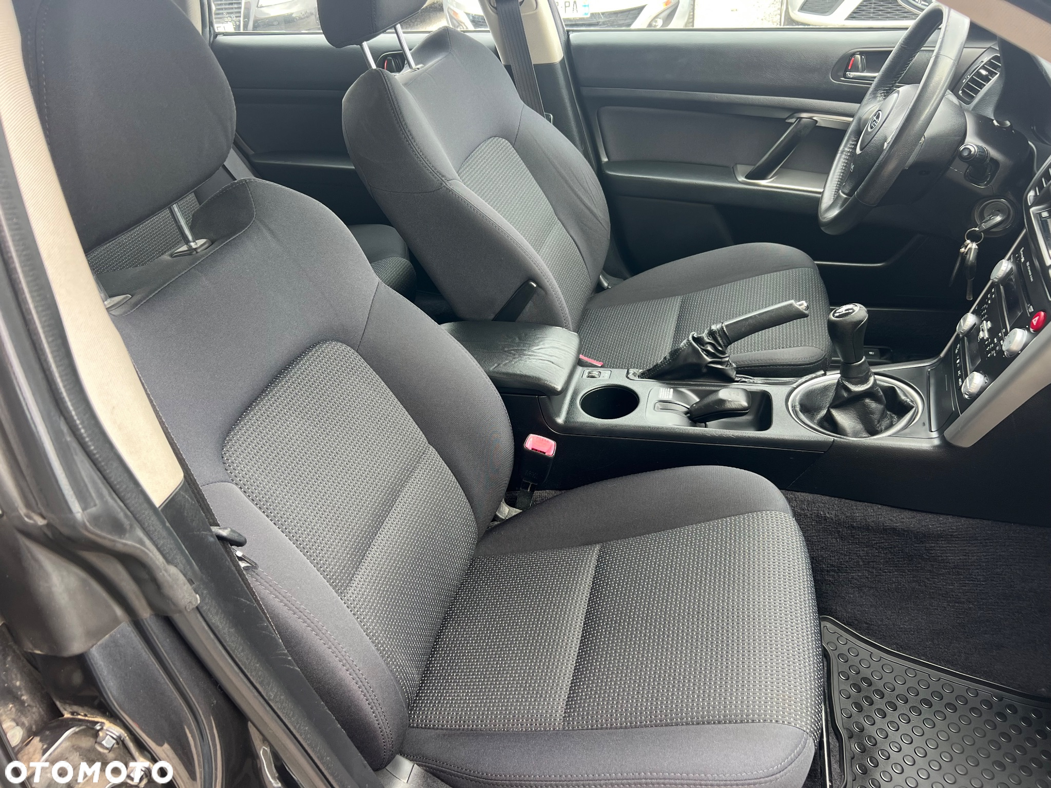 Subaru Legacy Kombi 2.0RA HID - 13