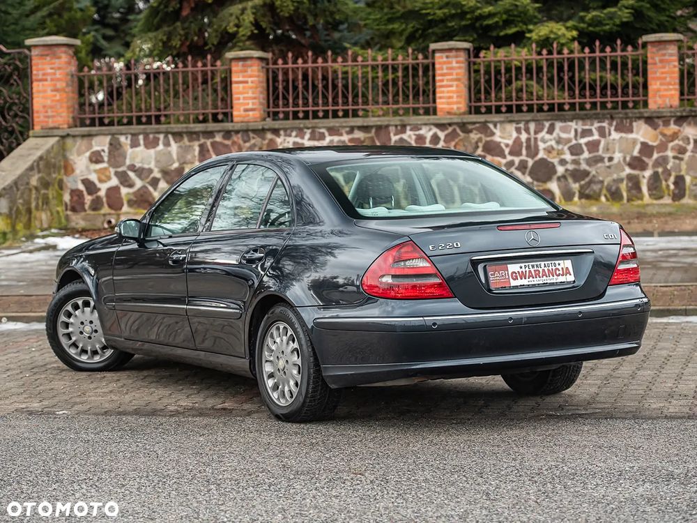 Mercedes-Benz Klasa E 200 CDI Elegance - 4